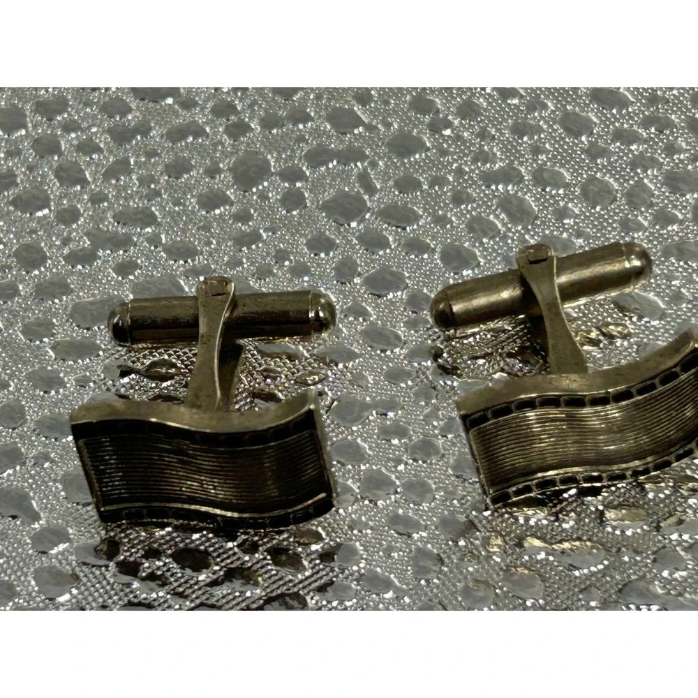 Vintage Silver Tone Curved Ridged Textured Cufflinks Formal Mens Wedding Jewelry